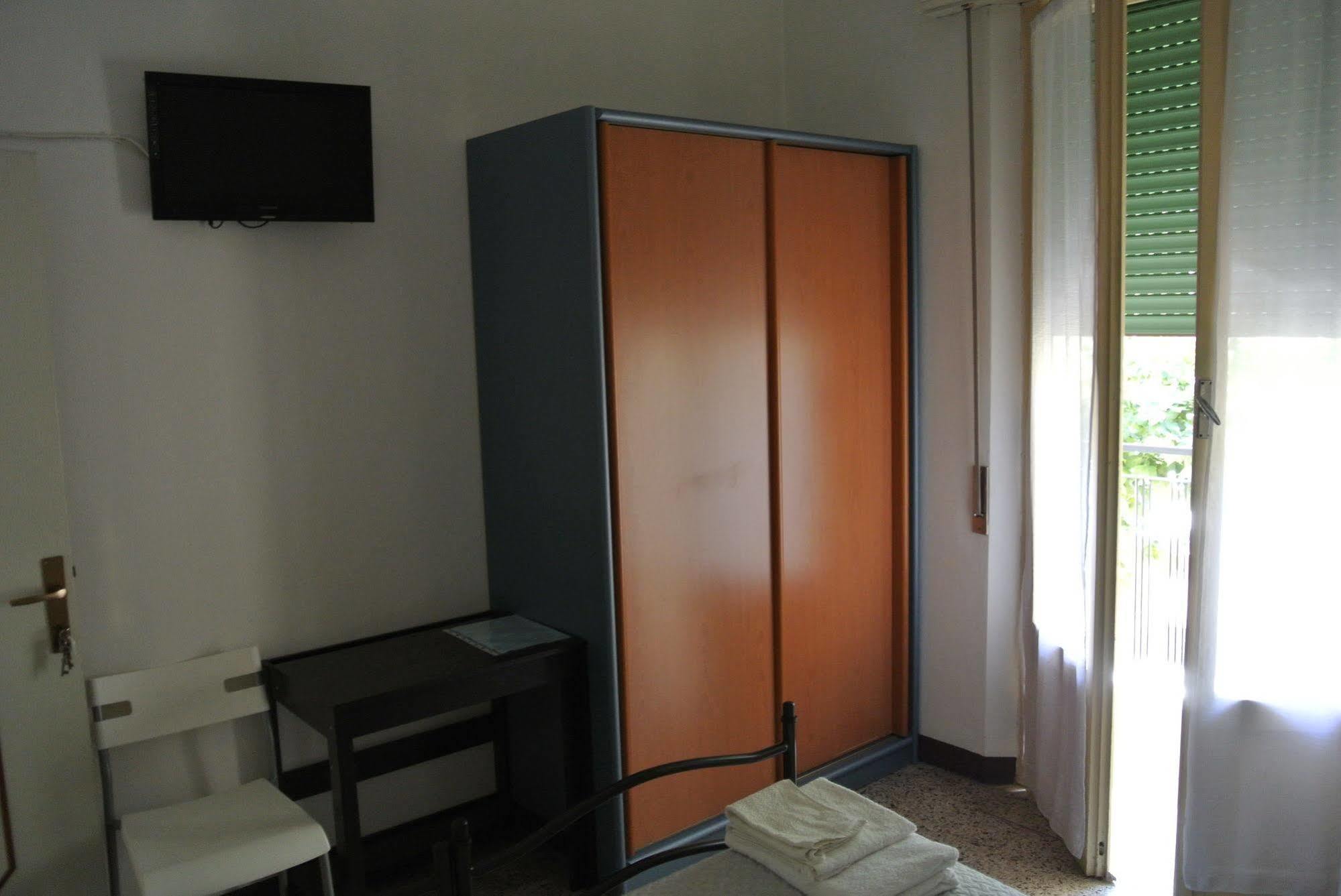 Hotel Zaghini Rimini Buitenkant foto