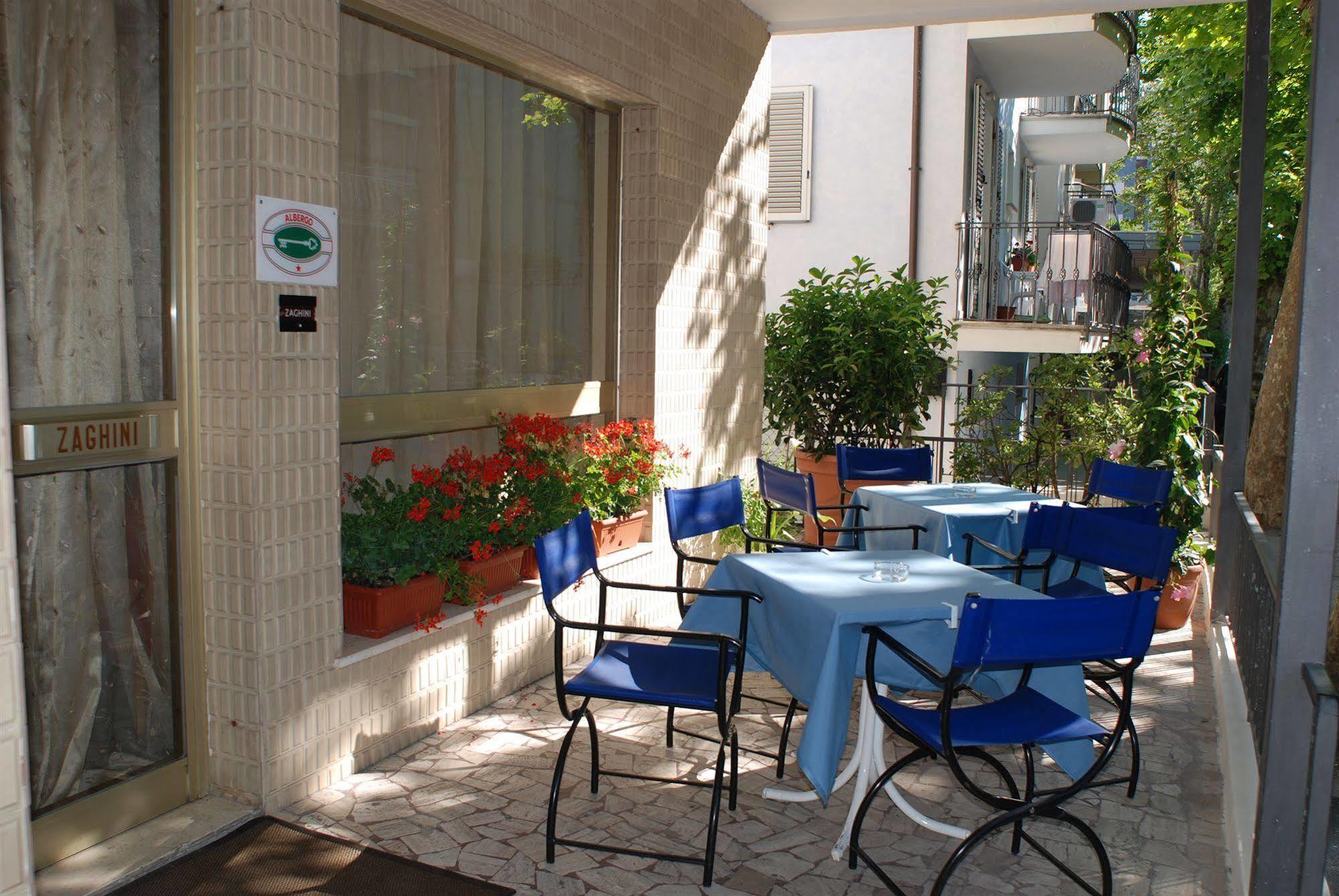 Hotel Zaghini Rimini Buitenkant foto