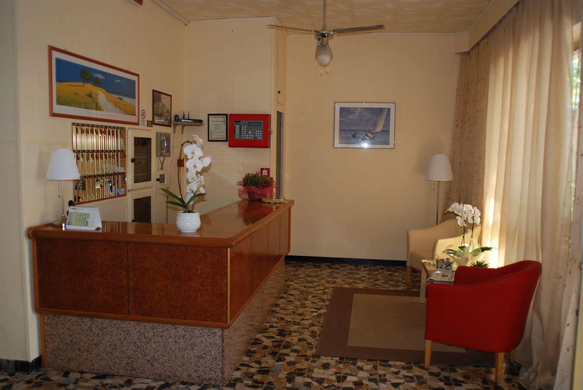 Hotel Zaghini Rimini Buitenkant foto